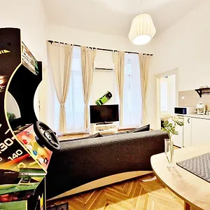 Sega Rally Apartment Free Parking Budapest