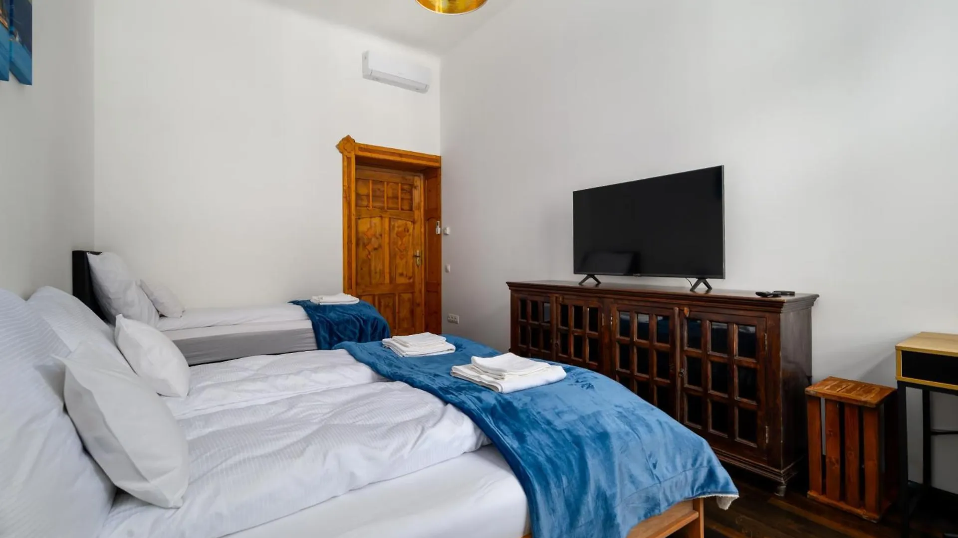 Rustic Downtown Apartment 106 M2 Budapest Hungary